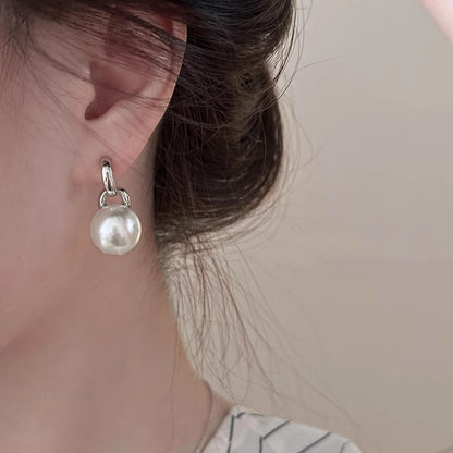 甜美珍珠耳钉女轻奢高级感简约优雅显白气质耳坠时尚百搭耳环耳饰